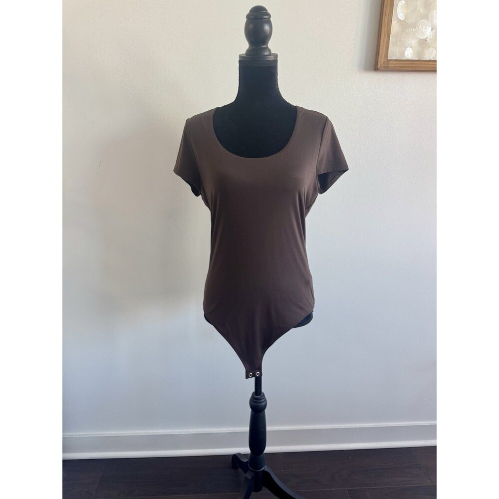 Express Brown Body Contour Scoop Neck Short Sleeve Thong Bodysuit Size Large NEW
